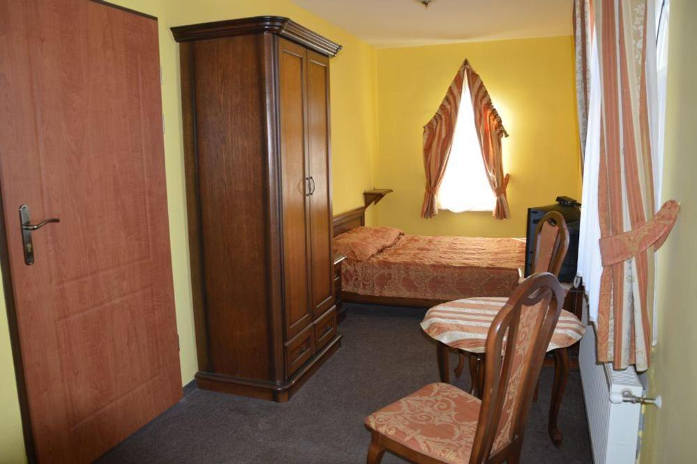 Jurajska Perla Hotel Patnow Exterior photo